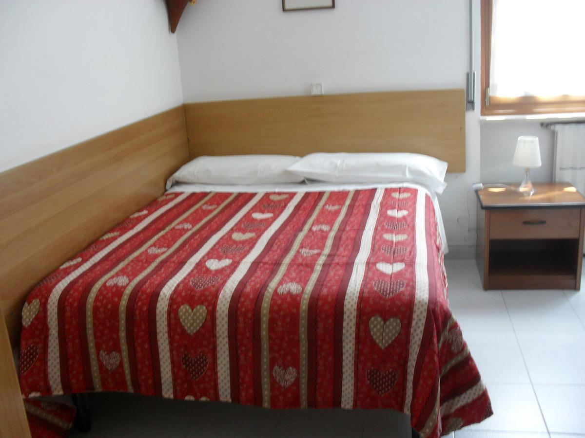 Al Caminetto Hotel Aosta Buitenkant foto