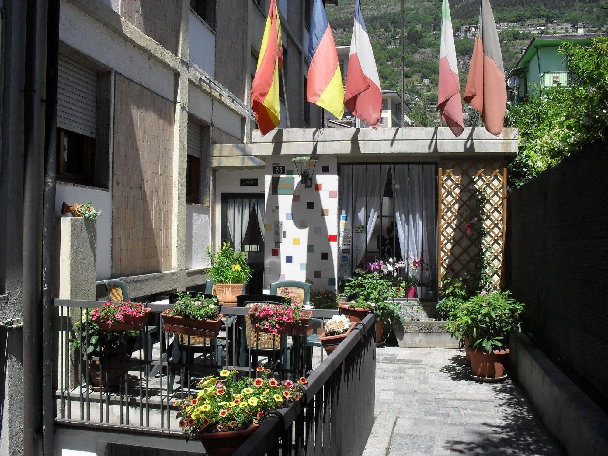 Al Caminetto Hotel Aosta Buitenkant foto